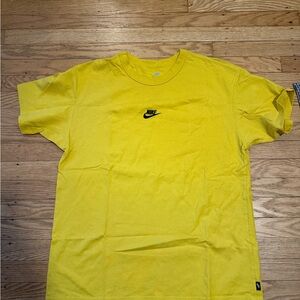 Nike Yellow Short Sleeve Tee